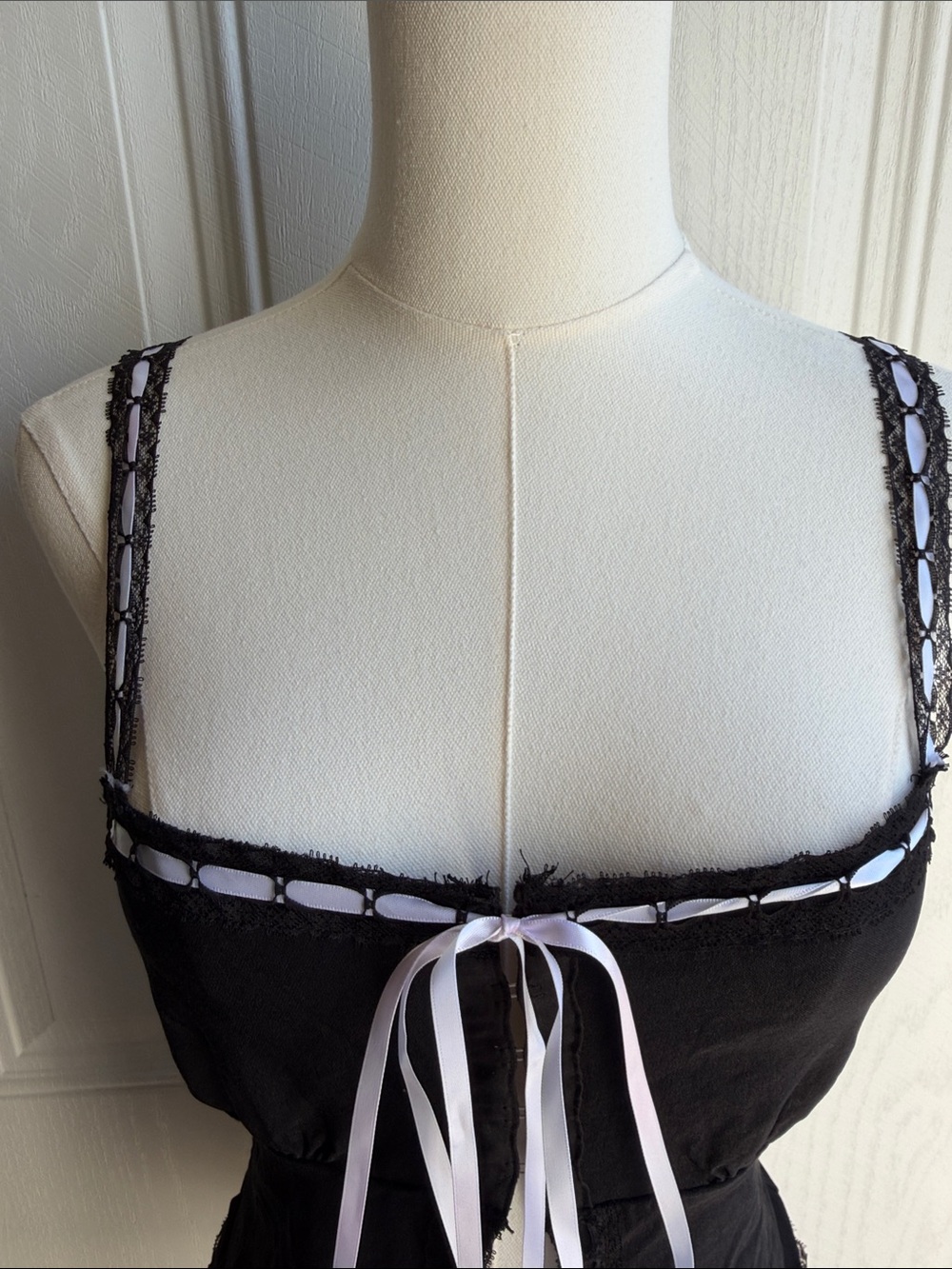 Windsor Vintage Inspired Black Lace-Trim Ribbon Strap Whimsygoth Top Size Medium - Picture 5 of 10